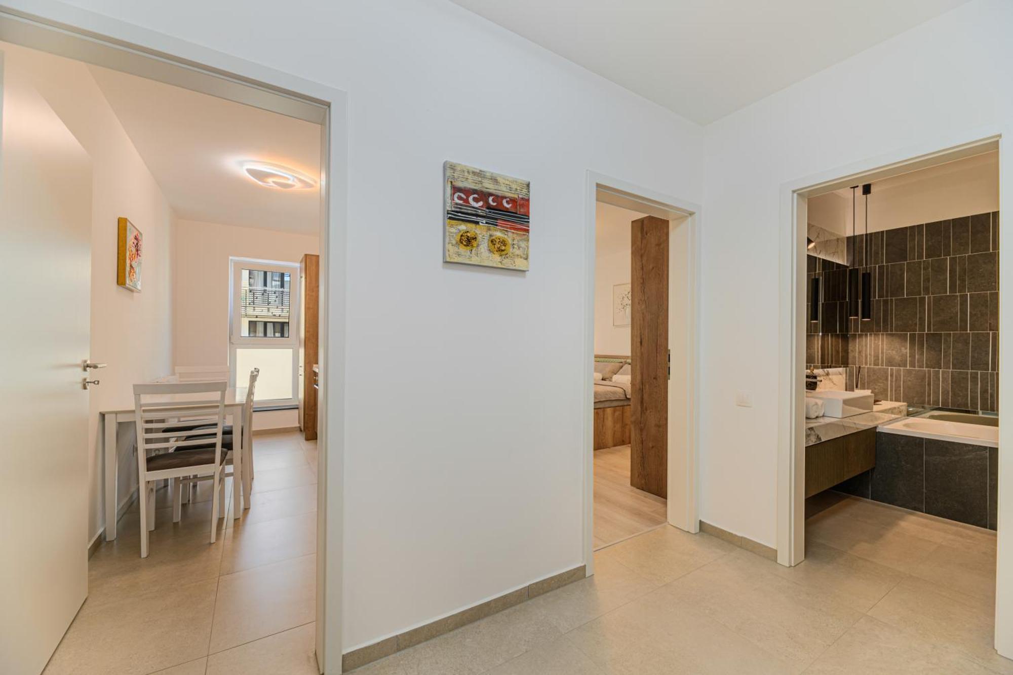 Luxury Landing Apartments Complex Qualis Braşov Buitenkant foto