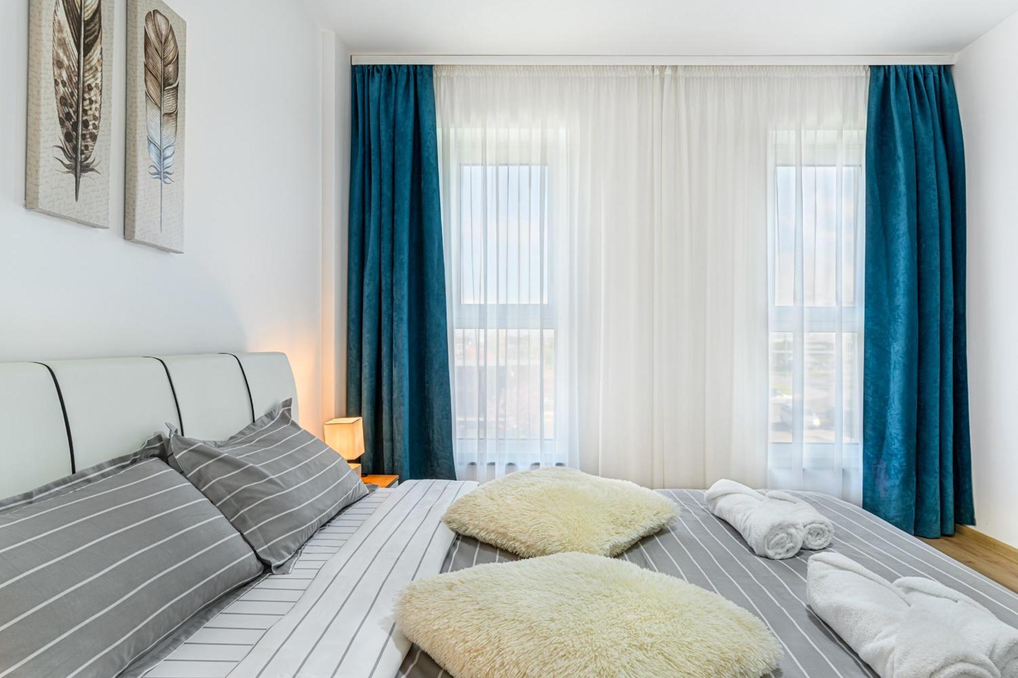 Luxury Landing Apartments Complex Qualis Braşov Buitenkant foto