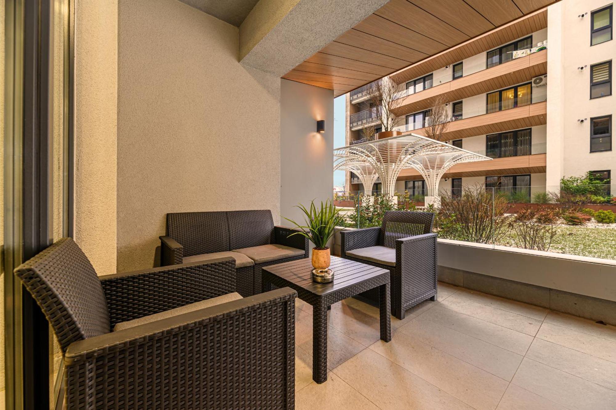 Luxury Landing Apartments Complex Qualis Braşov Buitenkant foto